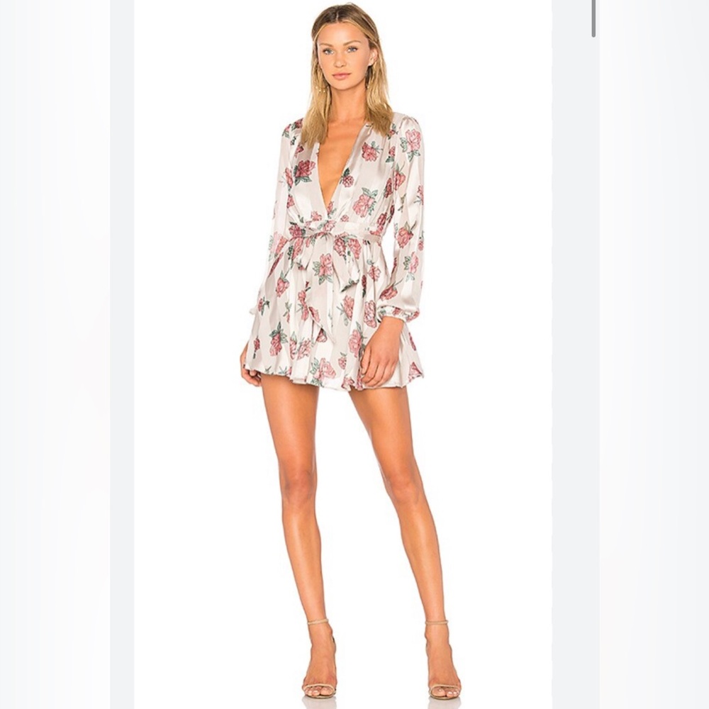 LOVERS + FRIENDS IVY DRESS IN
GARDEN FLORAL Size XS